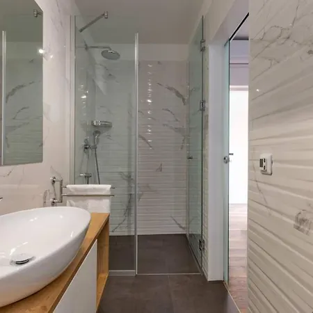 Luxury 5 Bedroom Seven 别墅 维尔
